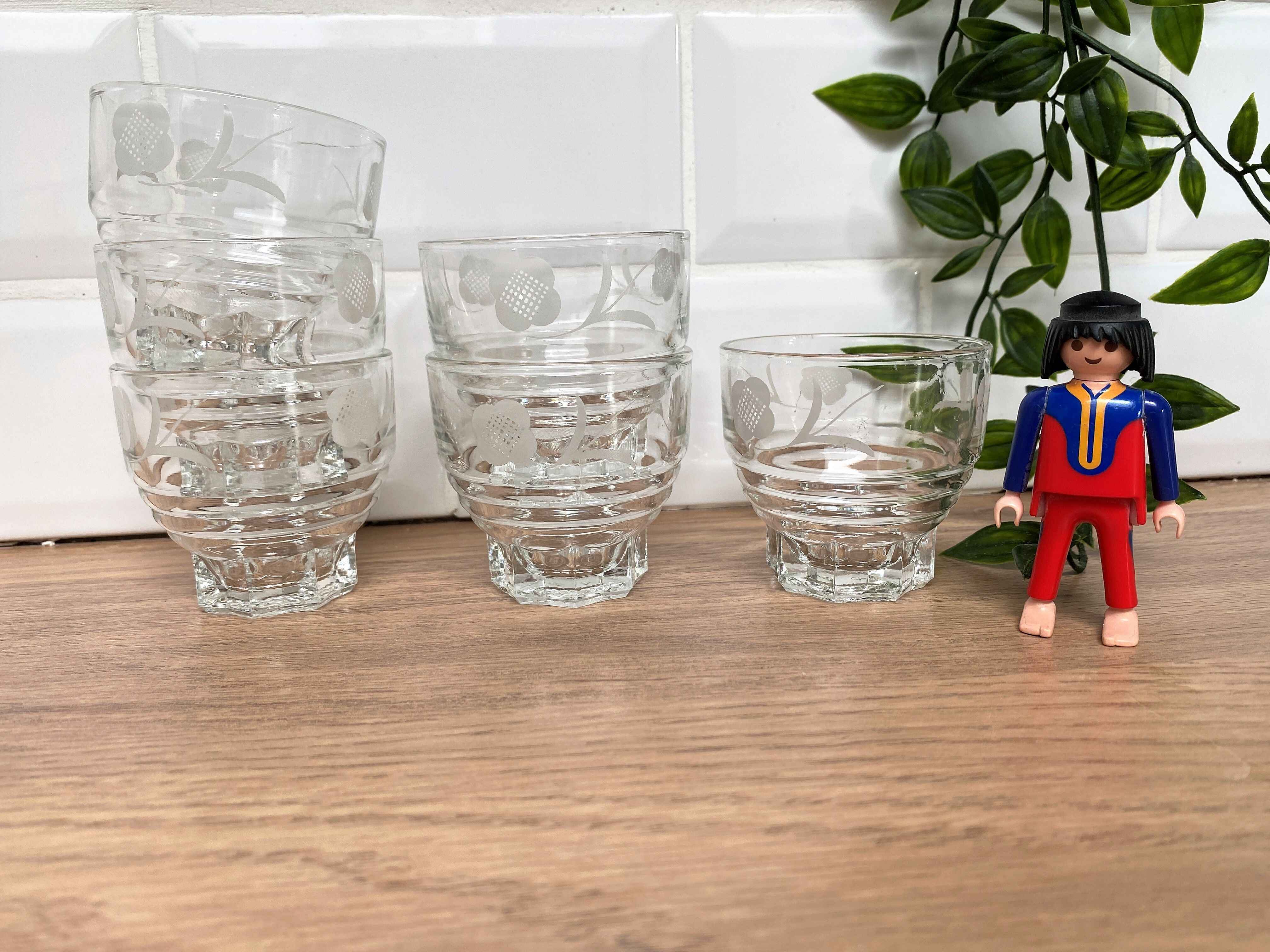 6 silkscreened vintage glasses