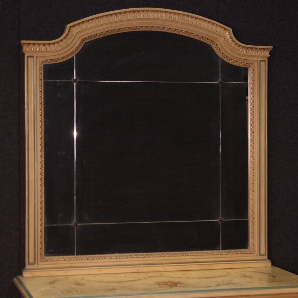 Commode en bois laqué avec miroir style Louis XVI