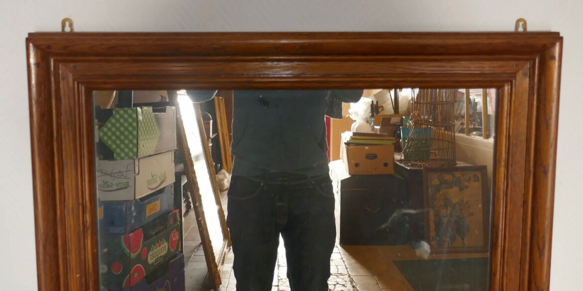 Mirror with molded solid oak frame 81x135cm