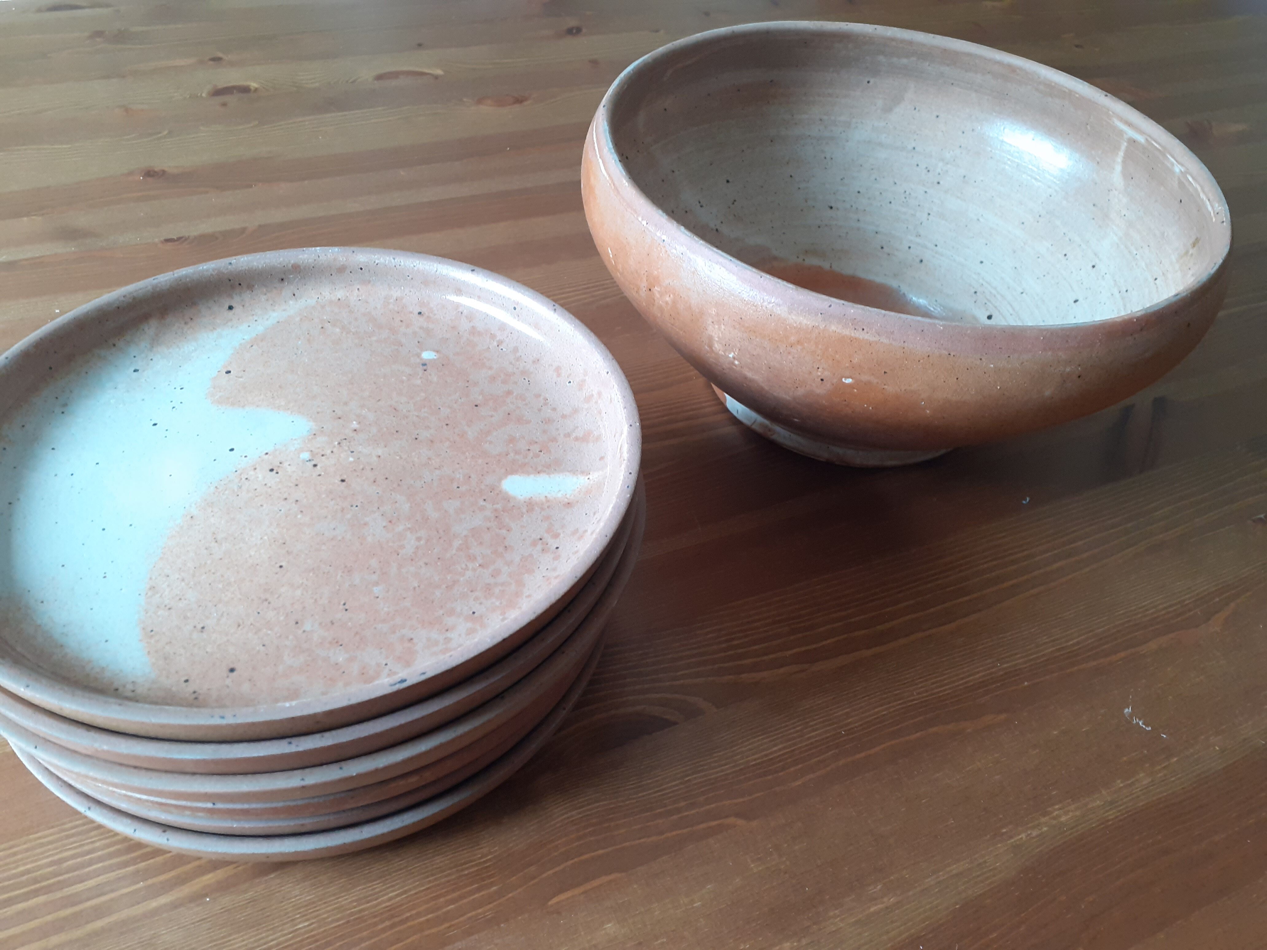 Set de 6 grandes assiettes plates en grès