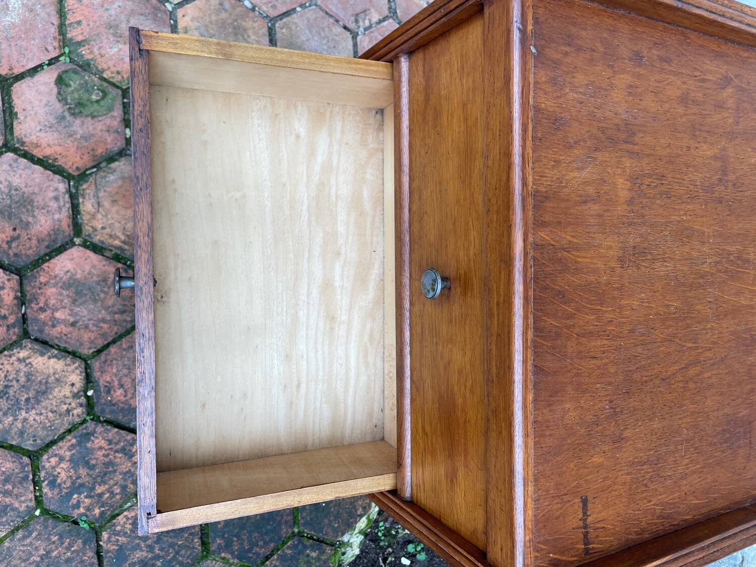 Vintage chest of drawers