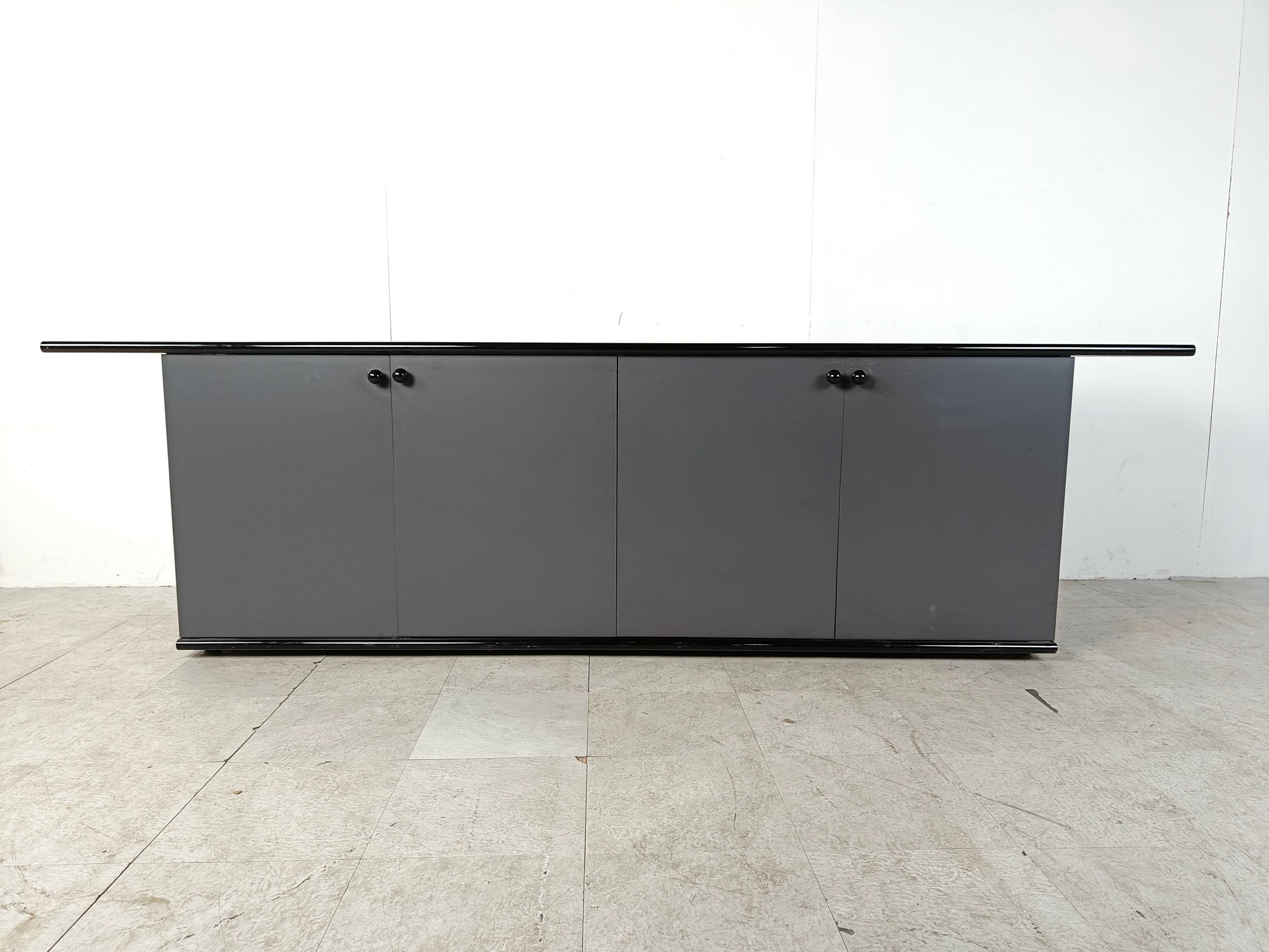 Buffet vintage des années 1980