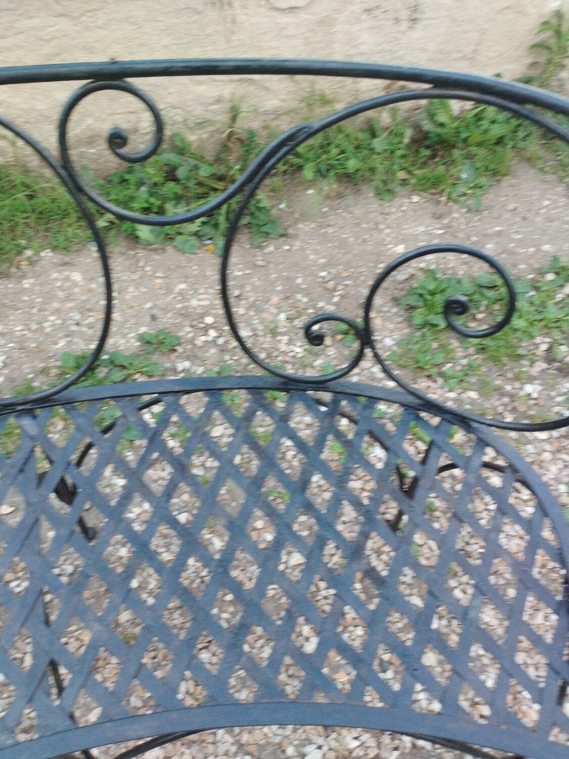 Banc de jardin en fer ancien