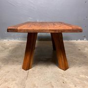 Table basse brutaliste pak rustique des années 70