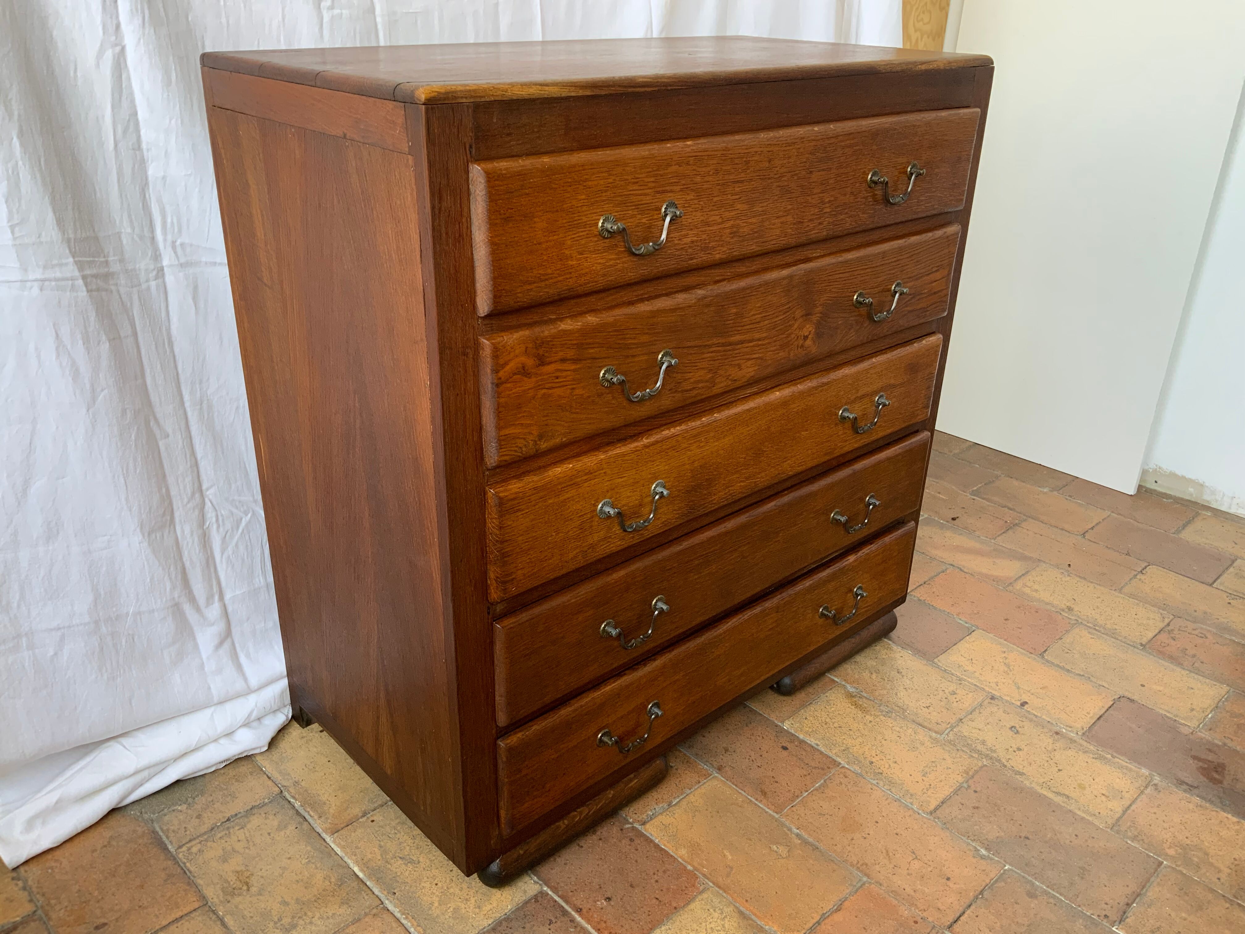 Vintage chest of drawers