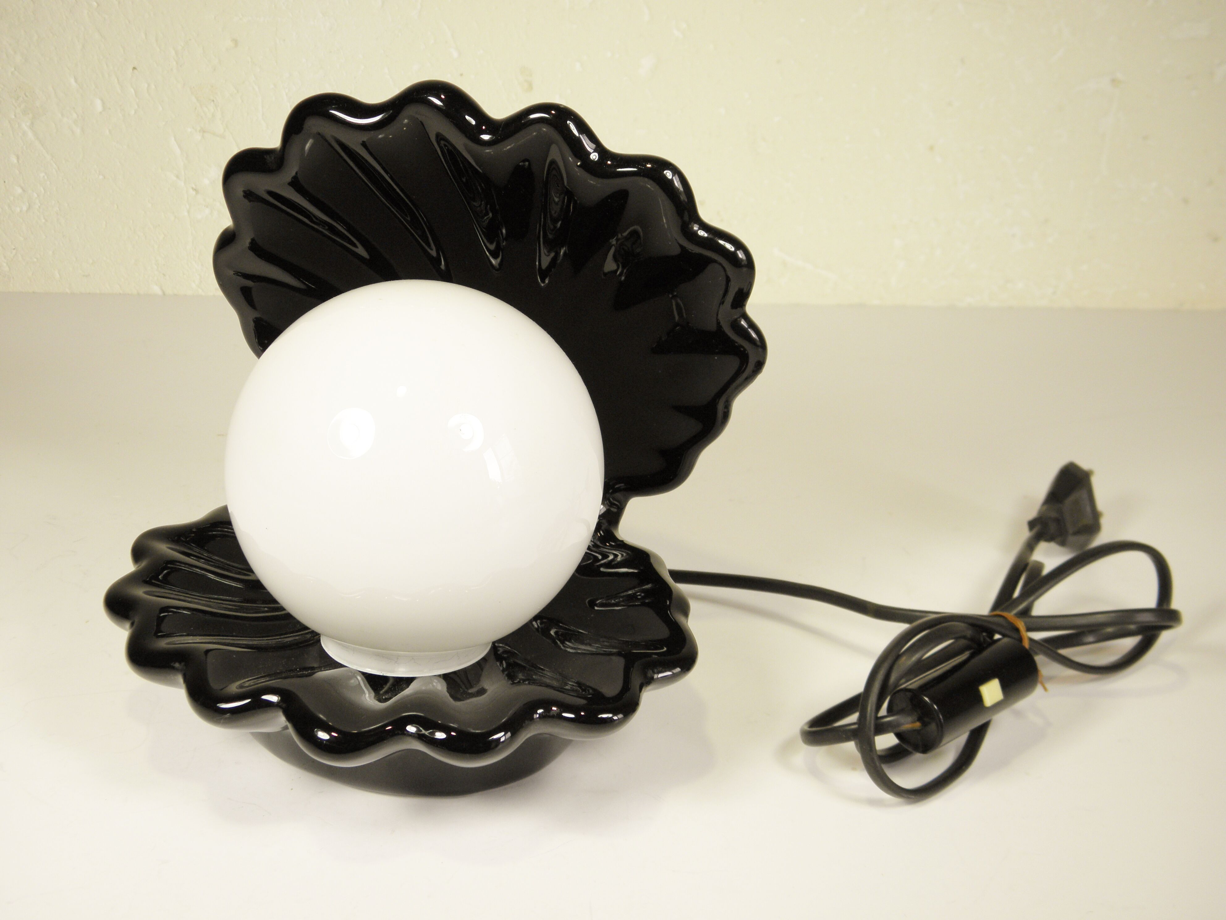 Lampe Coquille céramique et opaline