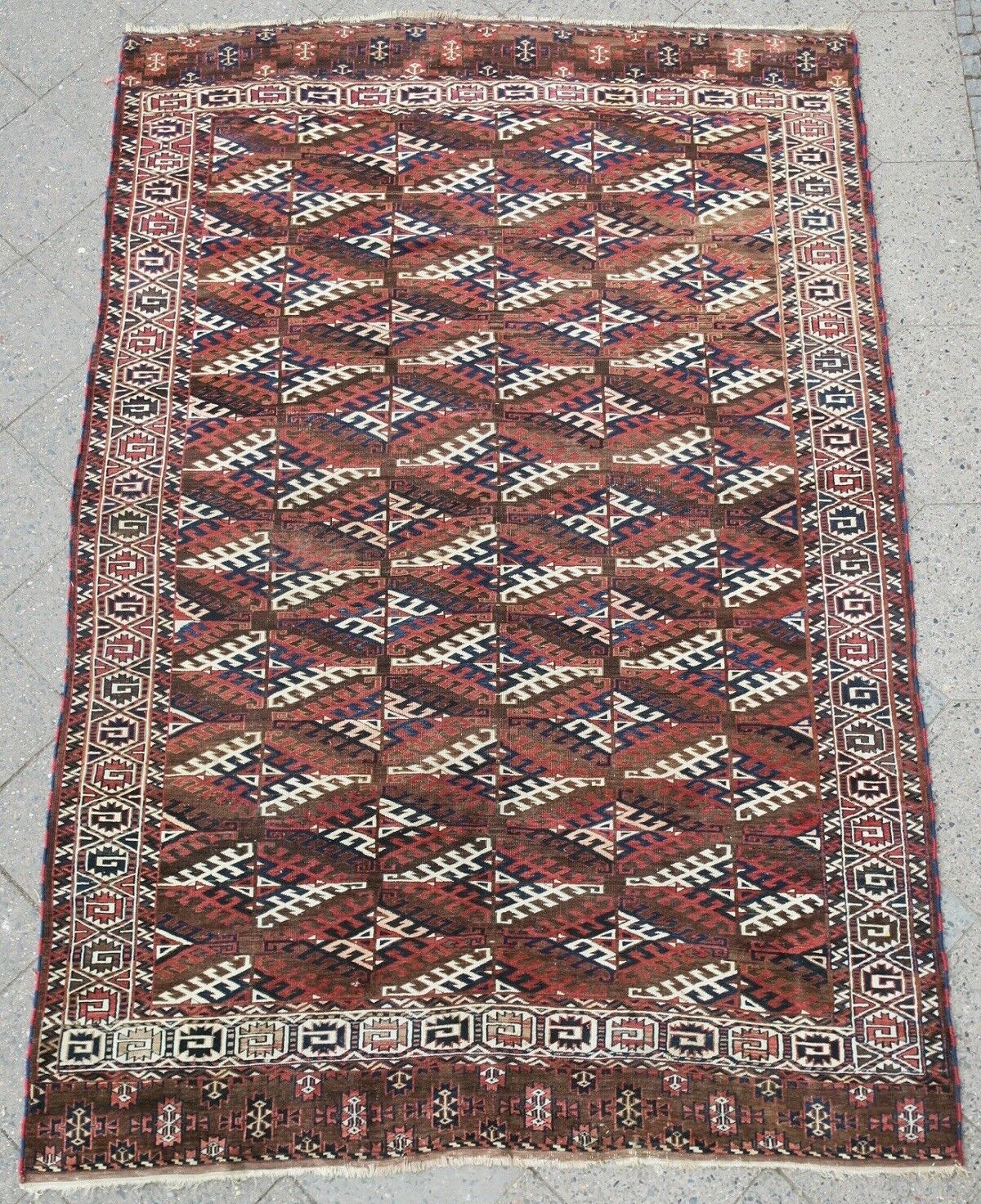 fine antique yomud tribal main carpet 1890 294x202cm