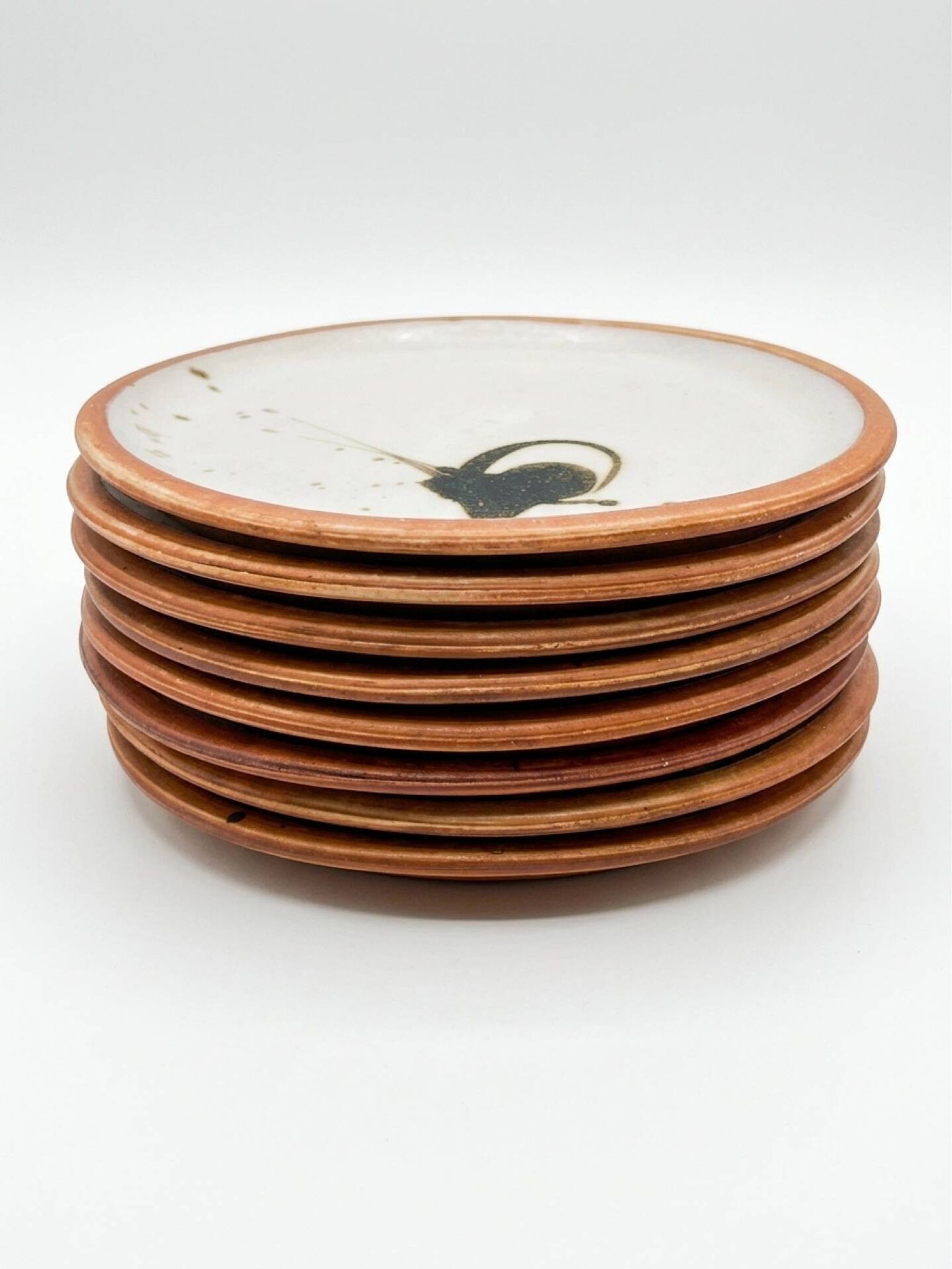 8 assiettes poterie de la colombe