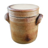 Terracotta pot
