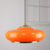 Suspension en laiton orange et plexiglas space age années 70