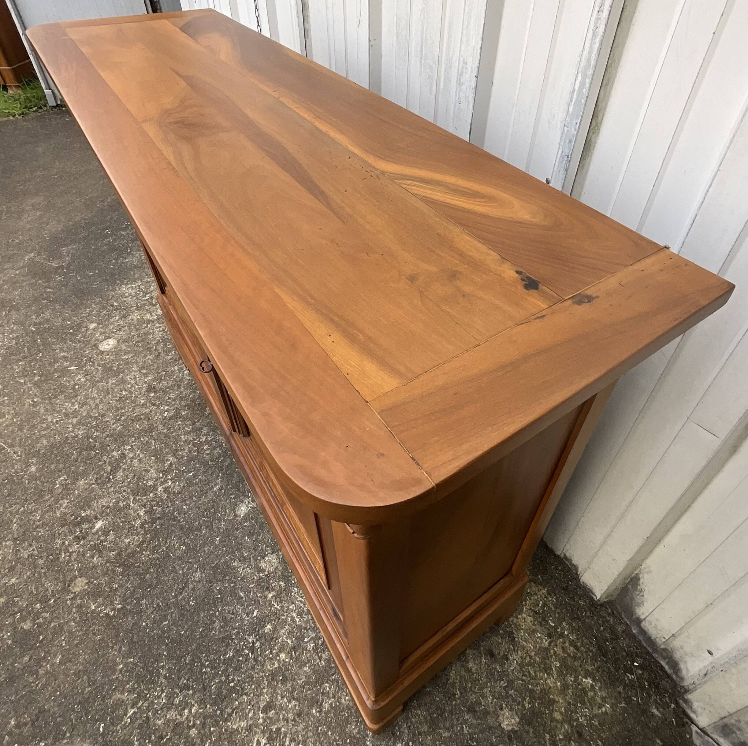 Louis-Philippe walnut buffet