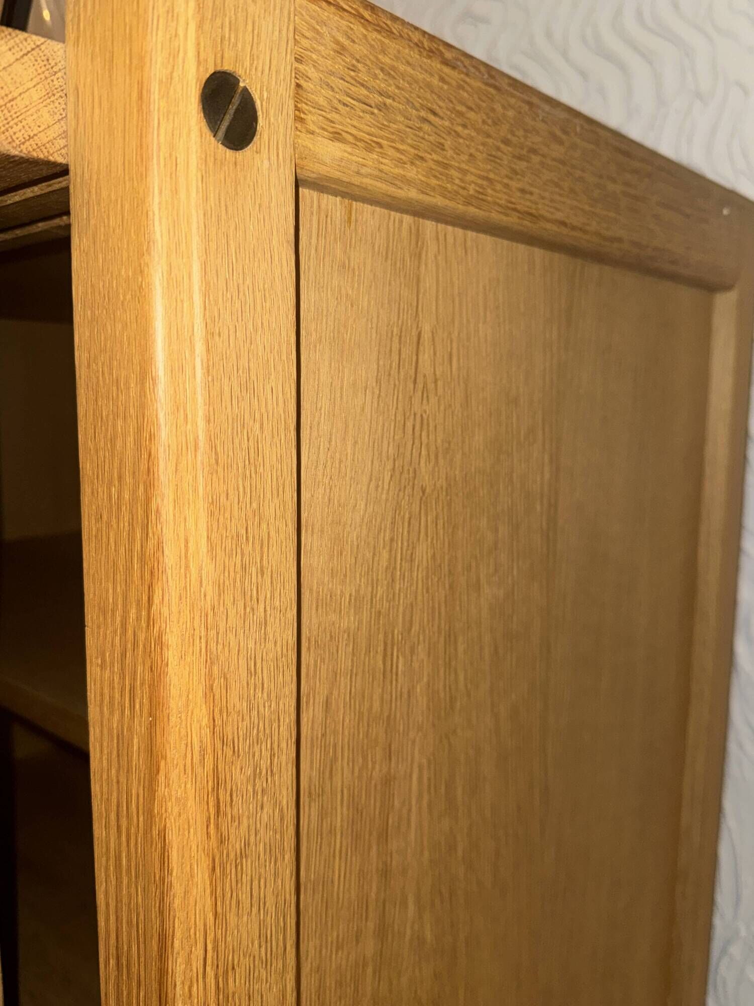 Library / Tall sideboard in solid wood and ceramics – Guillerme and Chambron