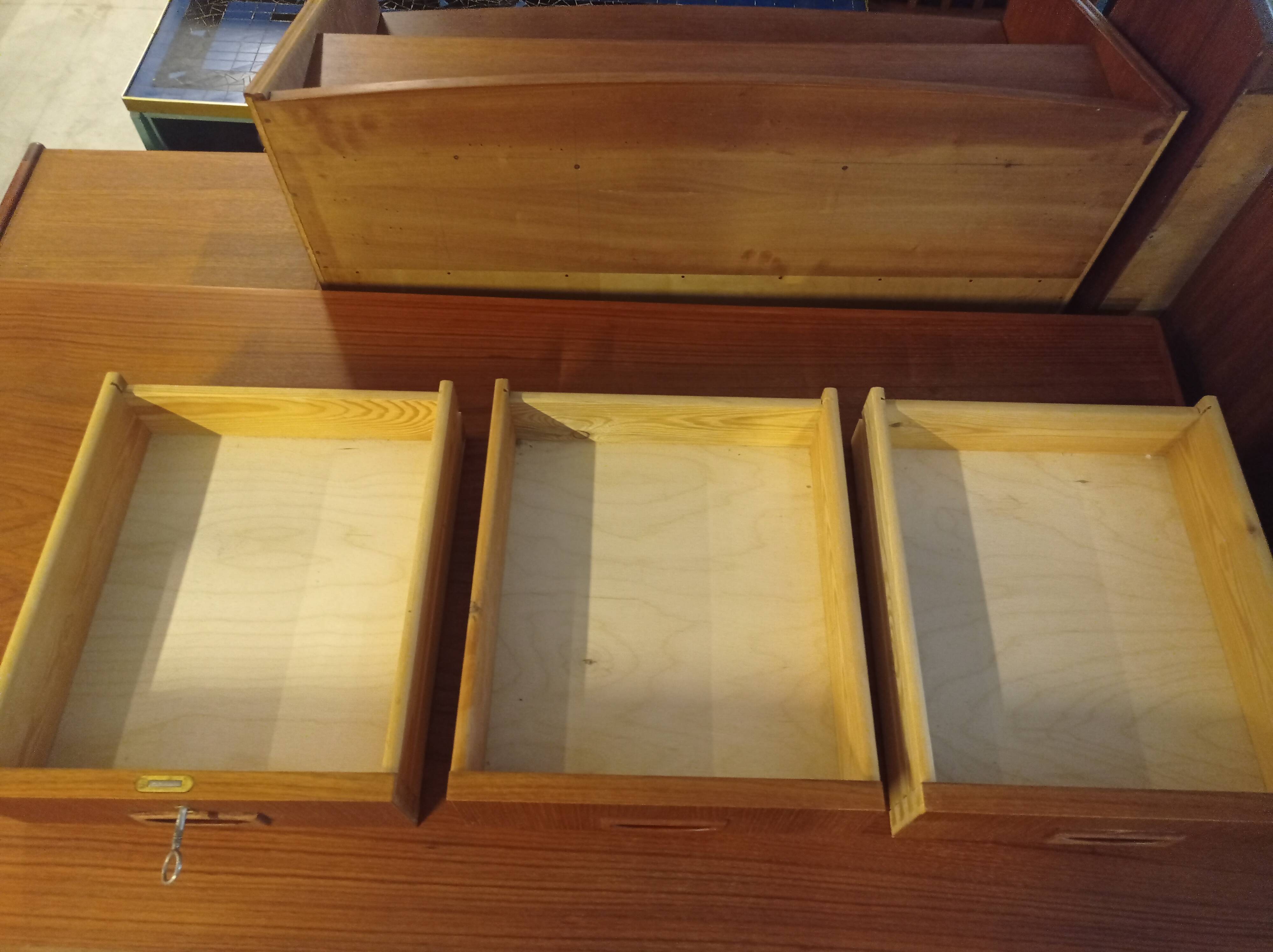 Deens bureau 'Haurvig' - teak mid century