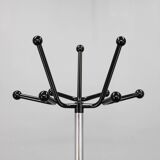 Portemanteau italien en fer chromé et laqué et plastique, années 1970