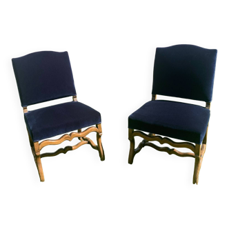 Pair of velvet chairs