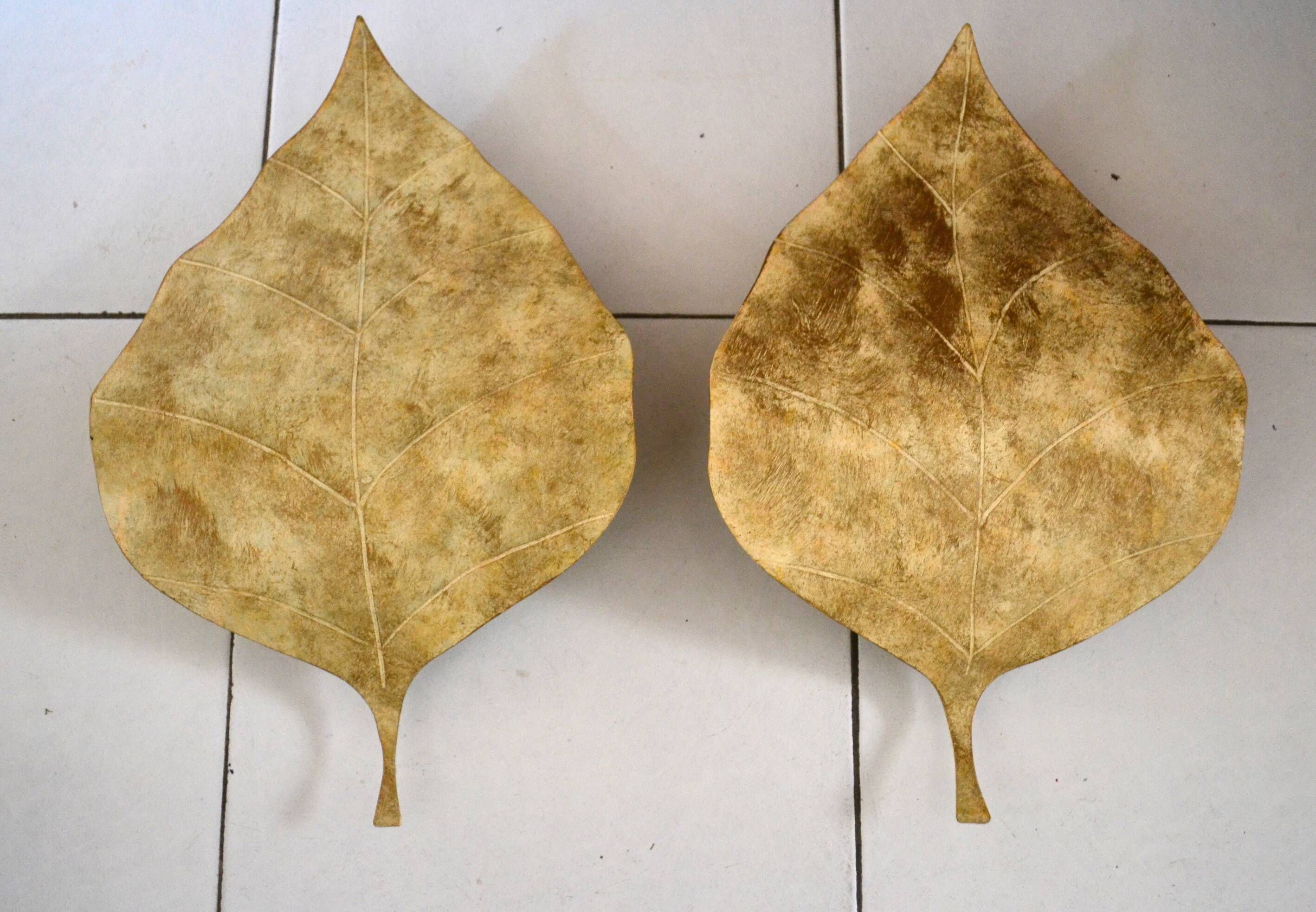 Paire d'appliques feuilles métal doré année 70/80