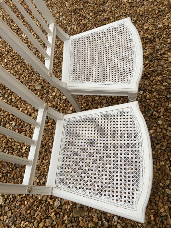 Paire de chaises cannées