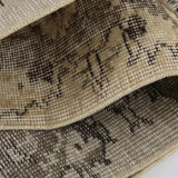 Classic beige & brown vintage rug, 211x155 cm