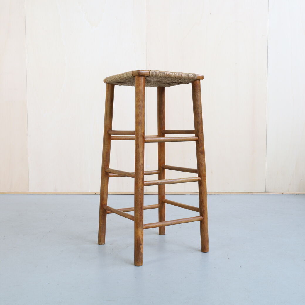 Brutalist barstools in wood and rush, 1970s, set of 4