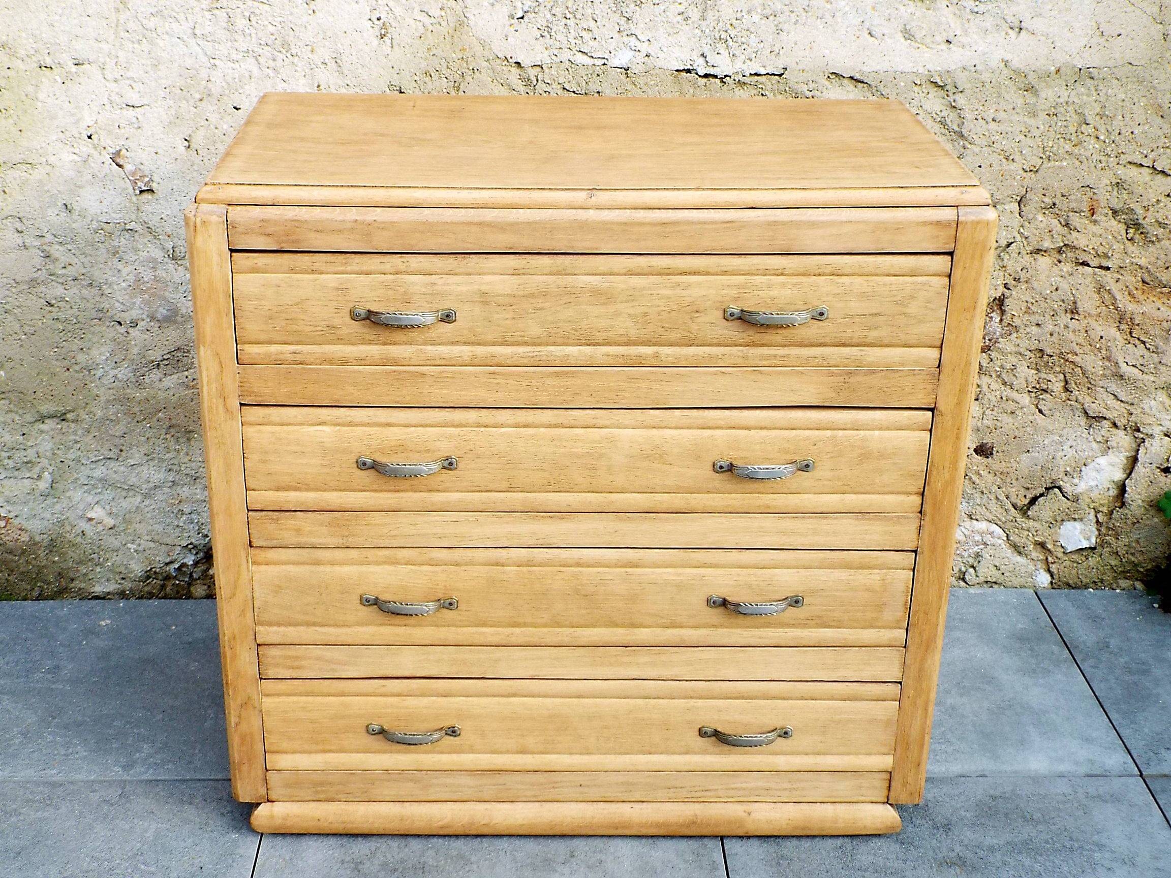 Art deco chest of drawers
