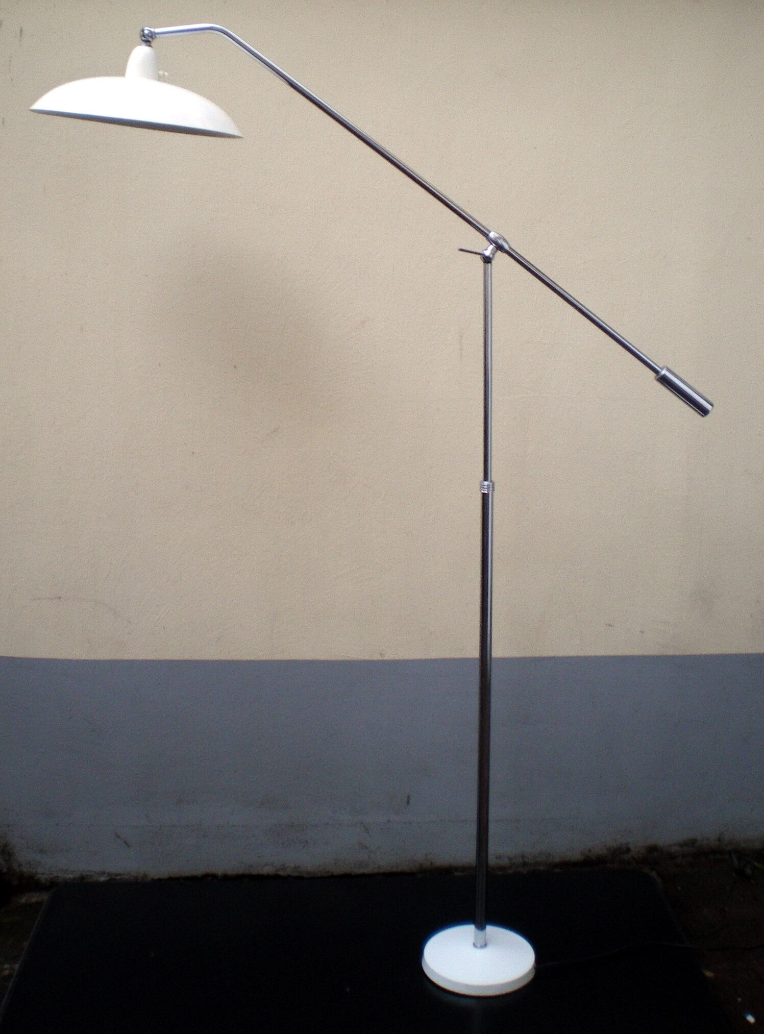 Italian lamppost has balanced from the 70s