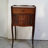chest of drawers of vestibule where entrance hall