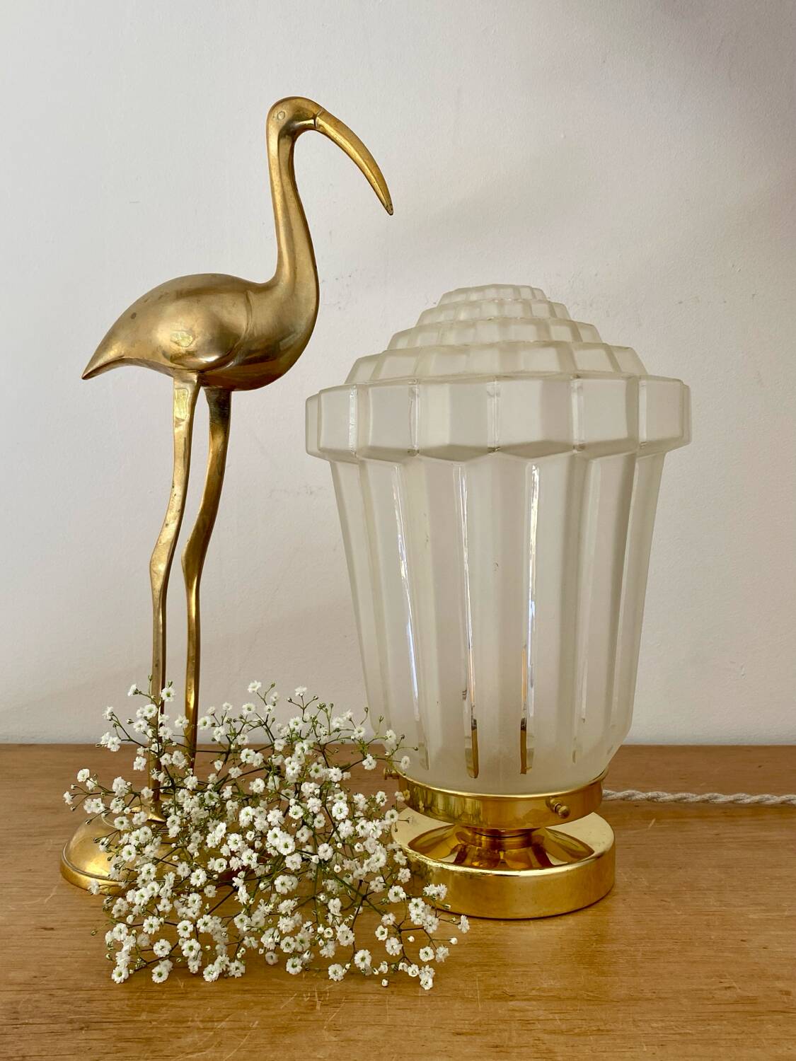Vintage art deco globe table lamp in frosted glass