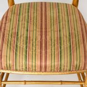 Paire de chaises en bois doré imitant le bambou