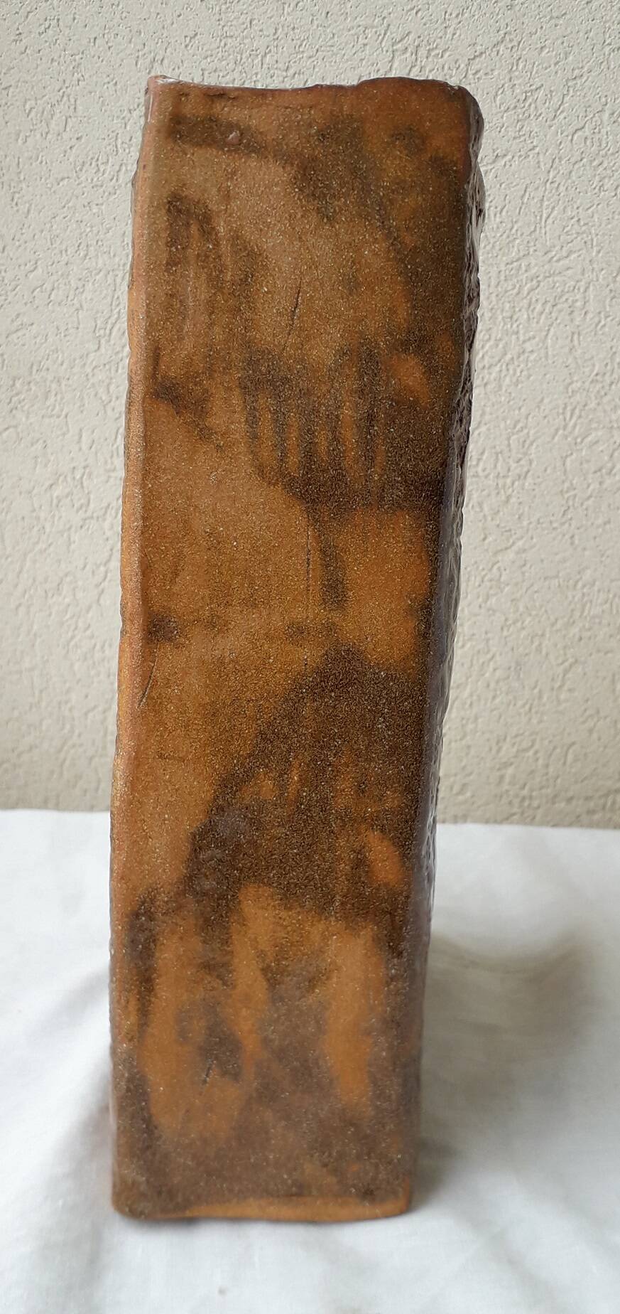 Vase en céramique marron