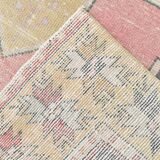 Tapis persan vintage rouge et jaune