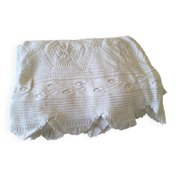 Couverture tricotée main fleurs et hexagones