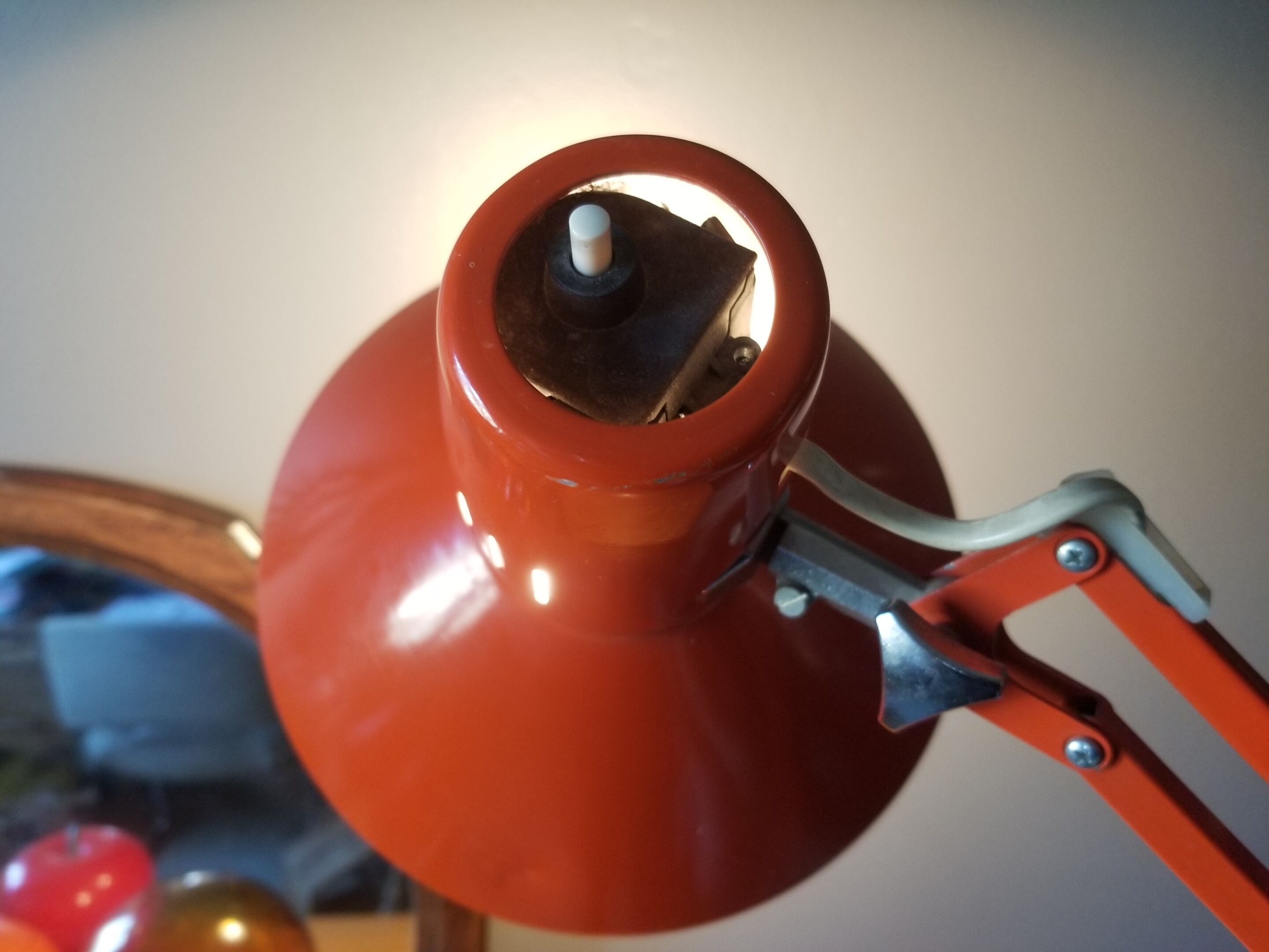 Ledu's vintage architect's lamp in orange sheet metal - 1960s