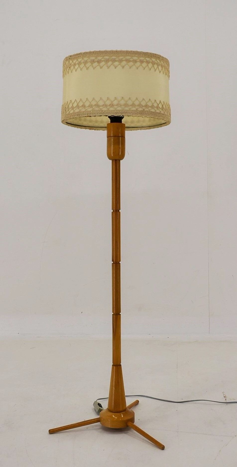 Mid-Century Wooden Floor Lamp by Uluv, 1950s / Czechoslovakia