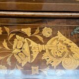 Antique Dutch display cabinet 18th century.