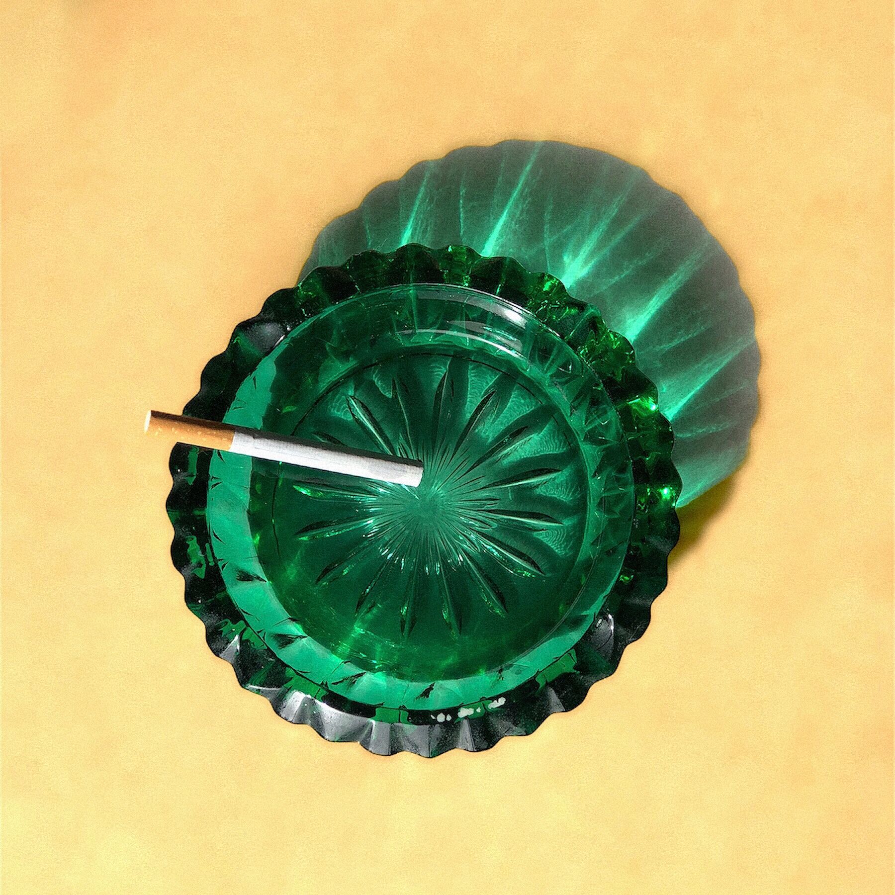 Vintage ashtray chiseled glass