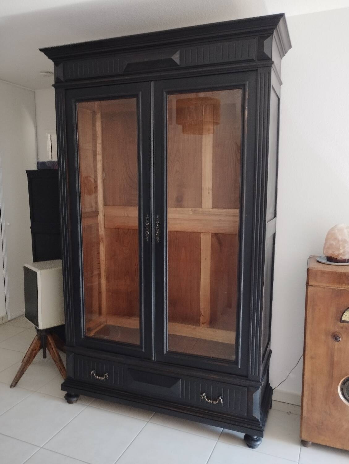 Old 2-door bookcase with black patina