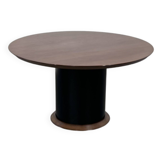 Round dining room table from the 80s