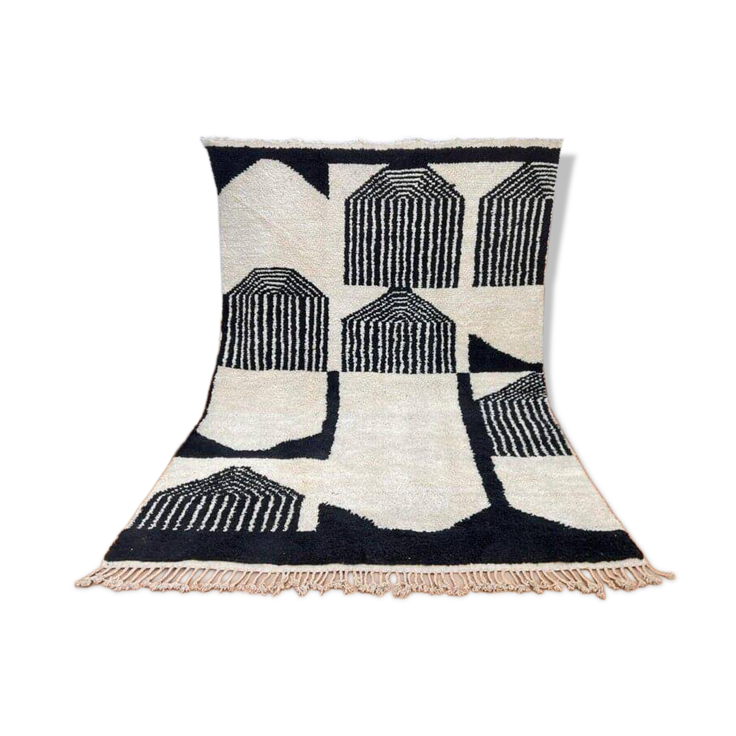 Traditional handmade Beni Ourain Berber rug, size 140 x 260 cm.