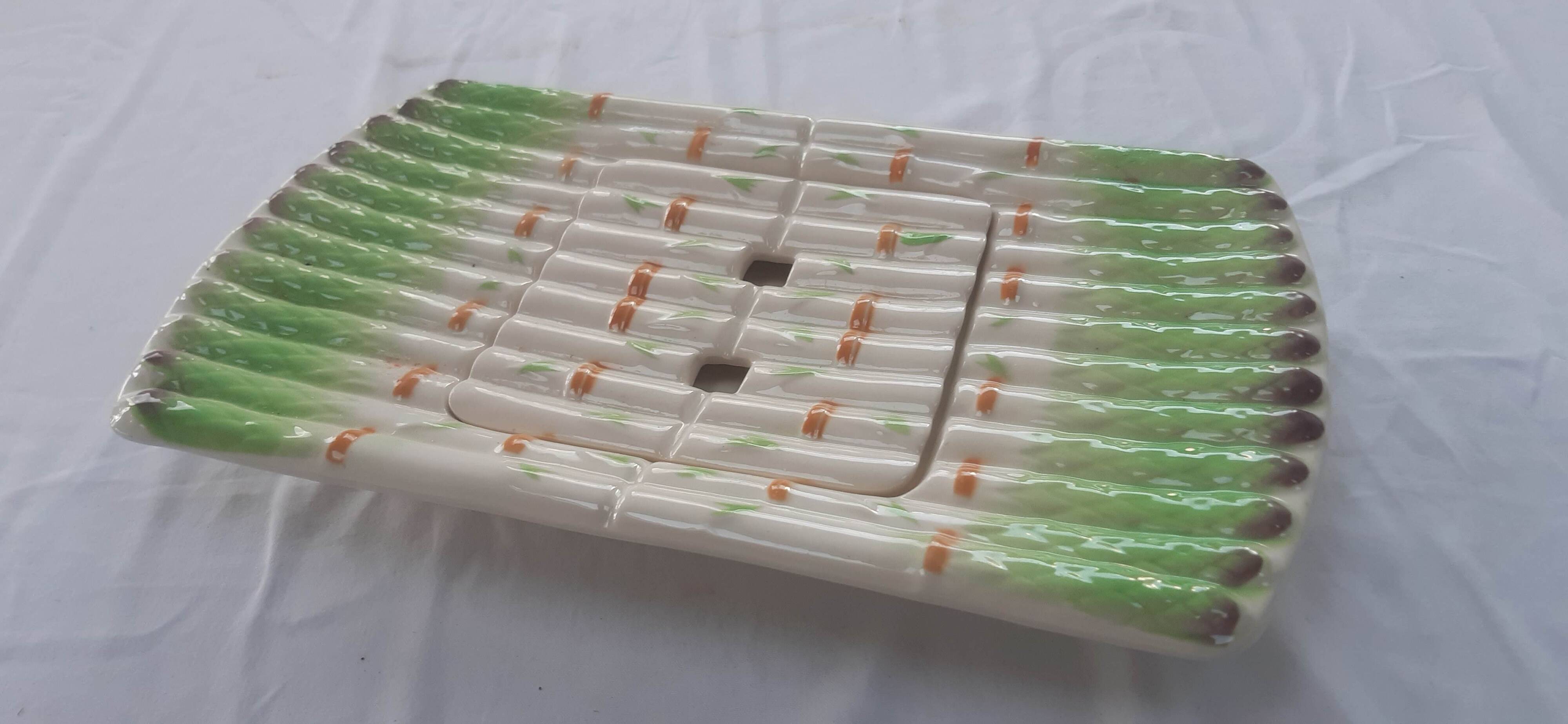 Large asparagus dish in Niderviller slip