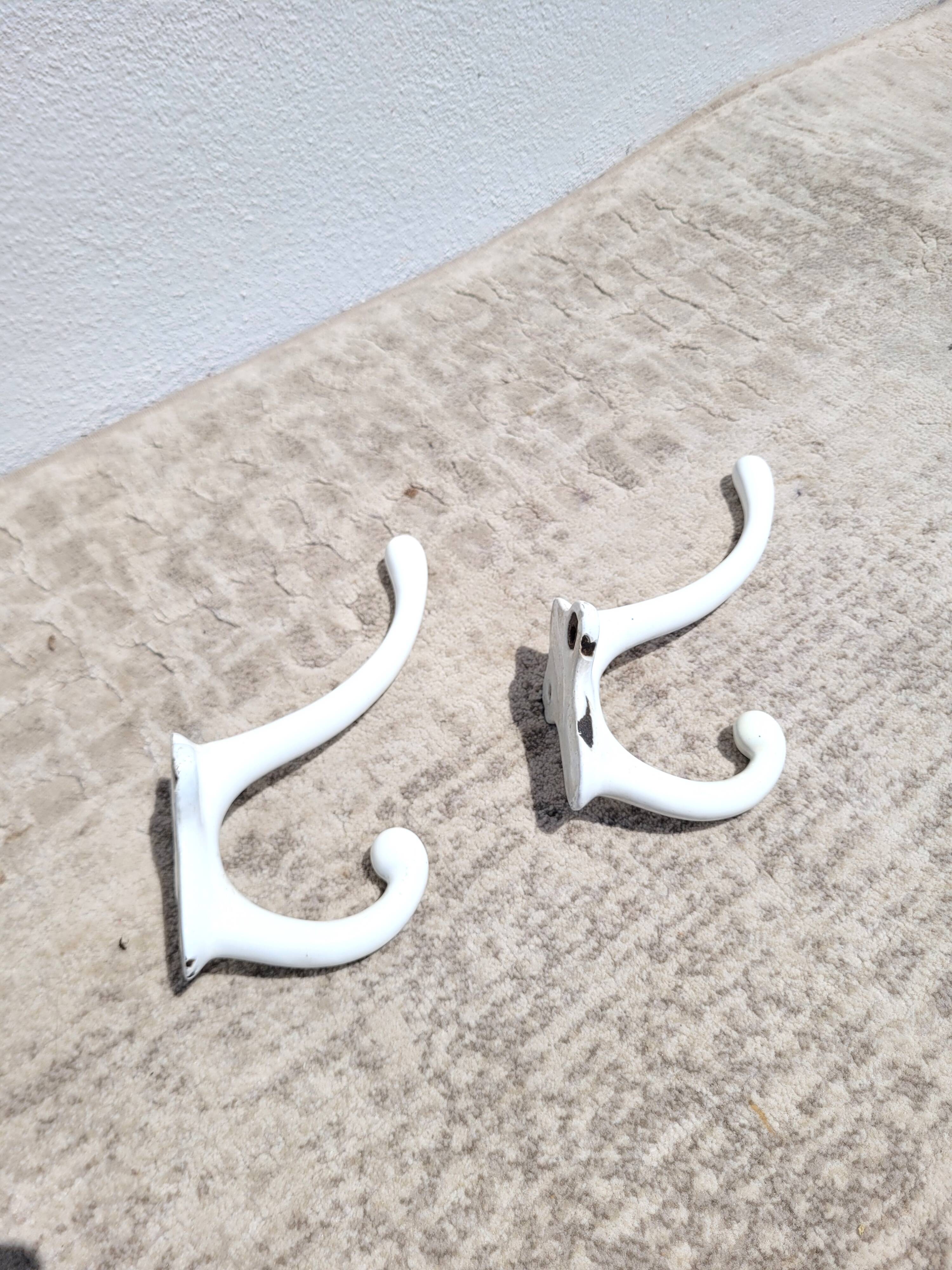 Pair of double coat hooks in enameled cast iron