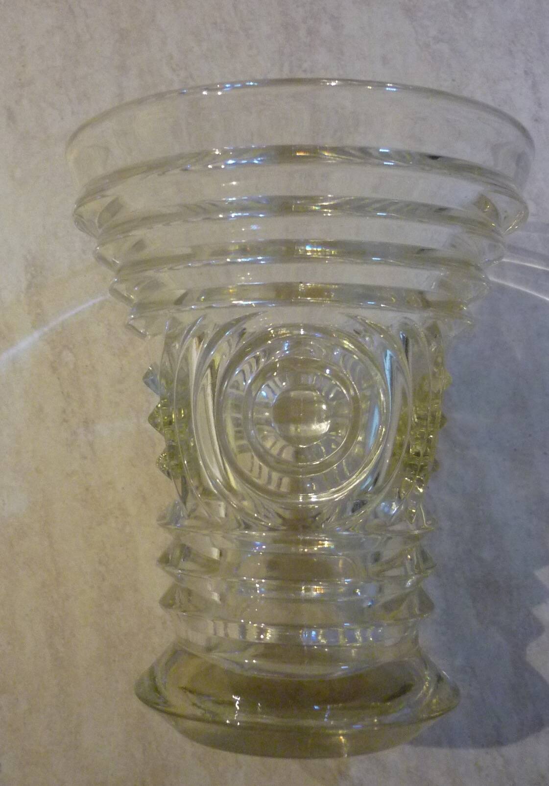 Fresnel style glass vase