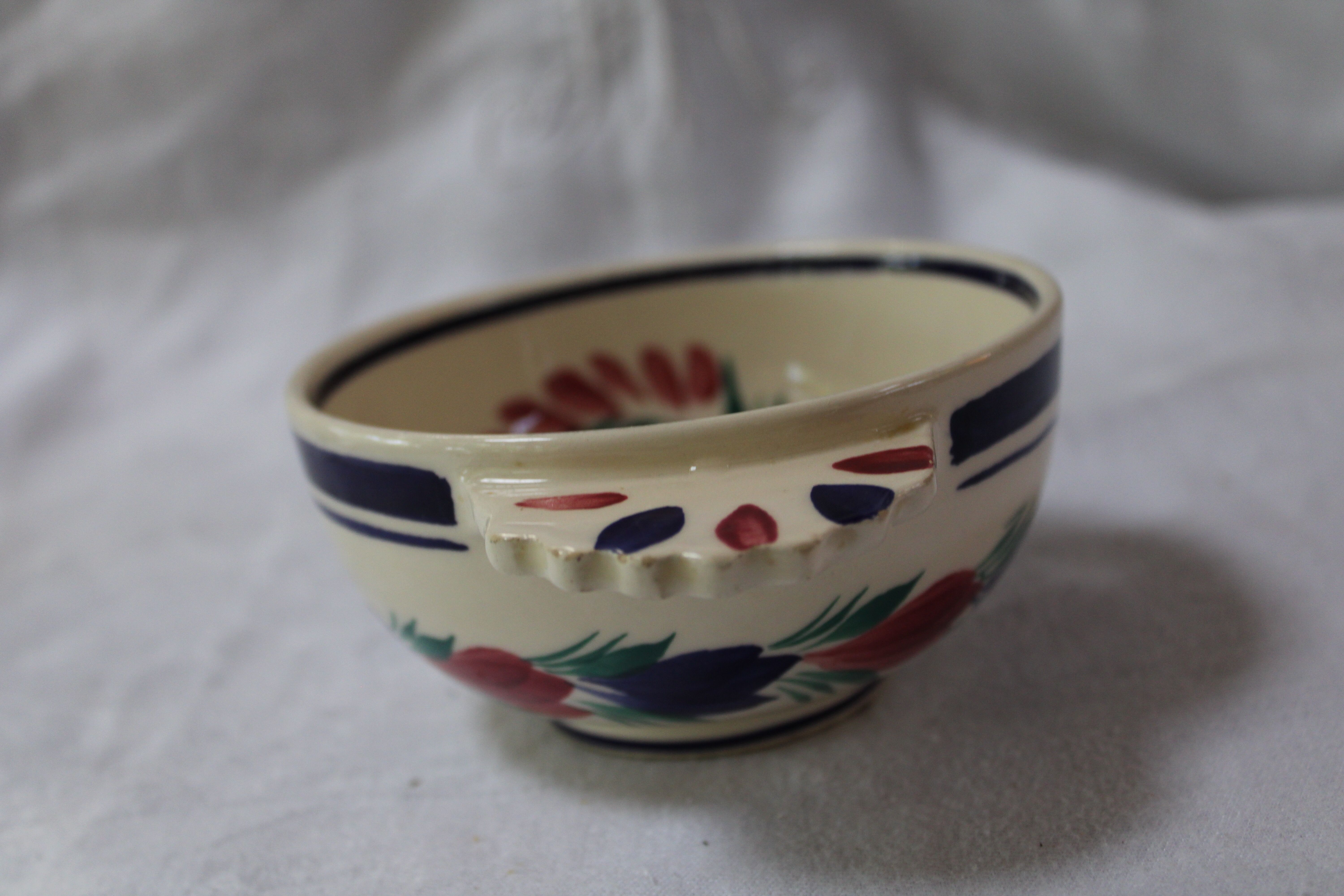 Ceramic eared bowl signed HB Quimper