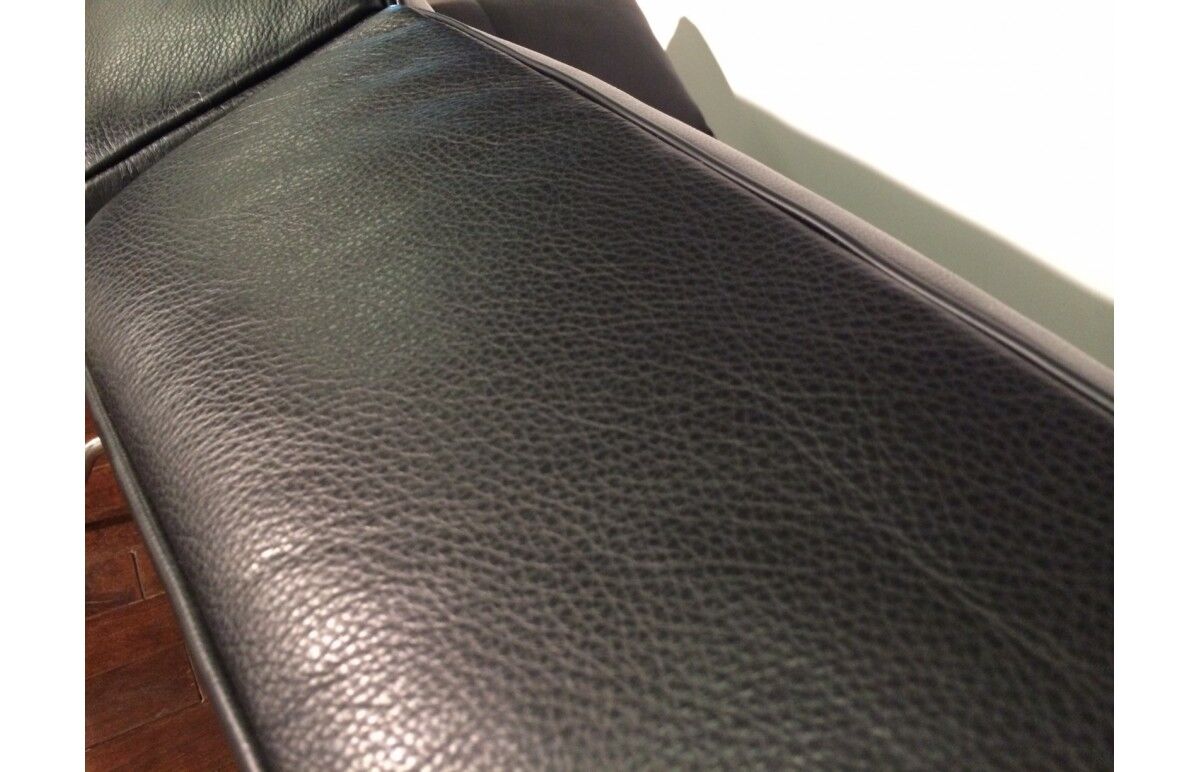Sofa bed "Smala" vintage black leather adjustable by Pascal Mourgue for Ligne Roset