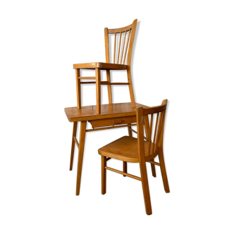 Baumann children's desk and 2 chairs