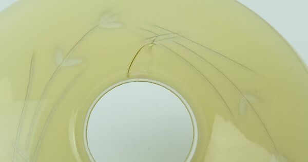 Plafond art déco avec 3 abat-jour en verre années 1930 années 40 verre et métal design avant-gardiste des années 30