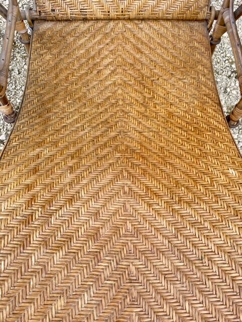 Old rattan chaise longue 20th century