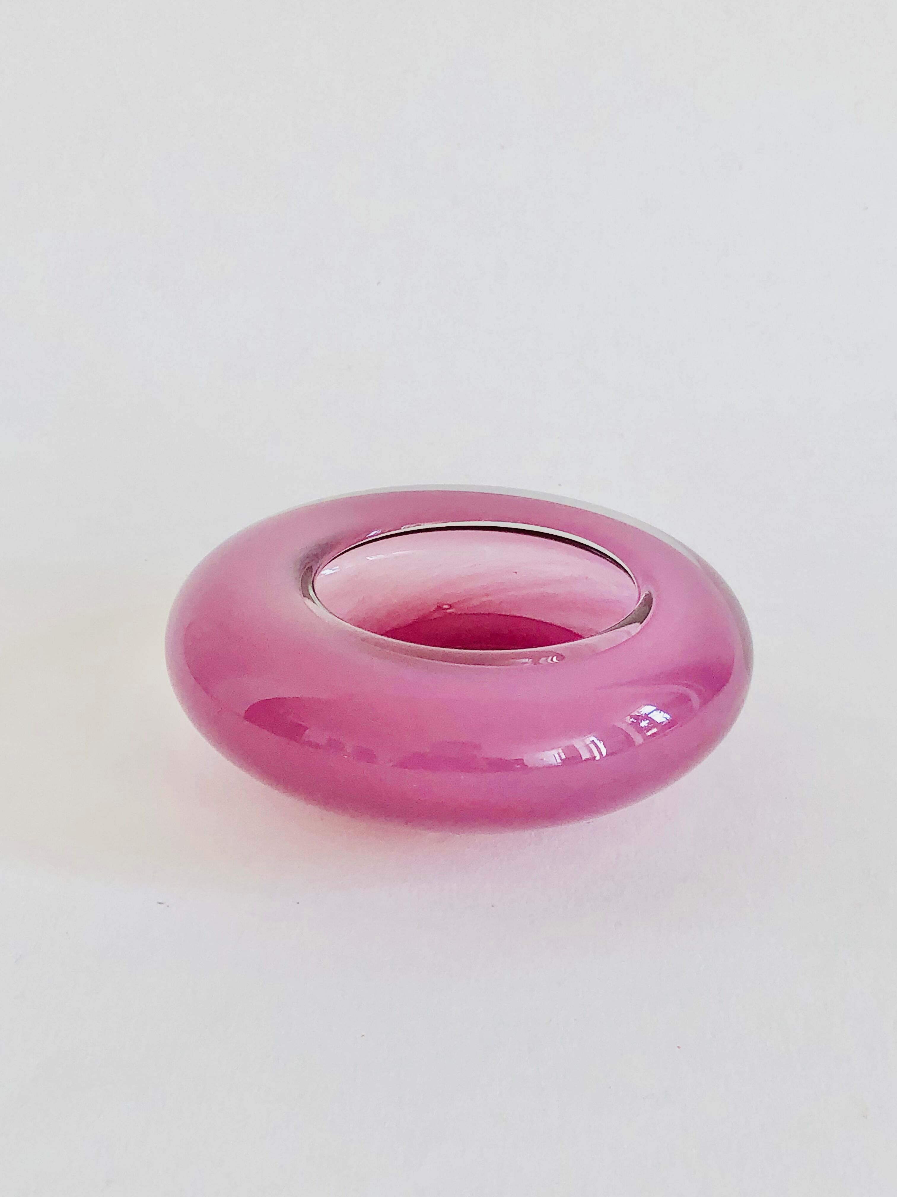 Vintage pink glass pocket trays