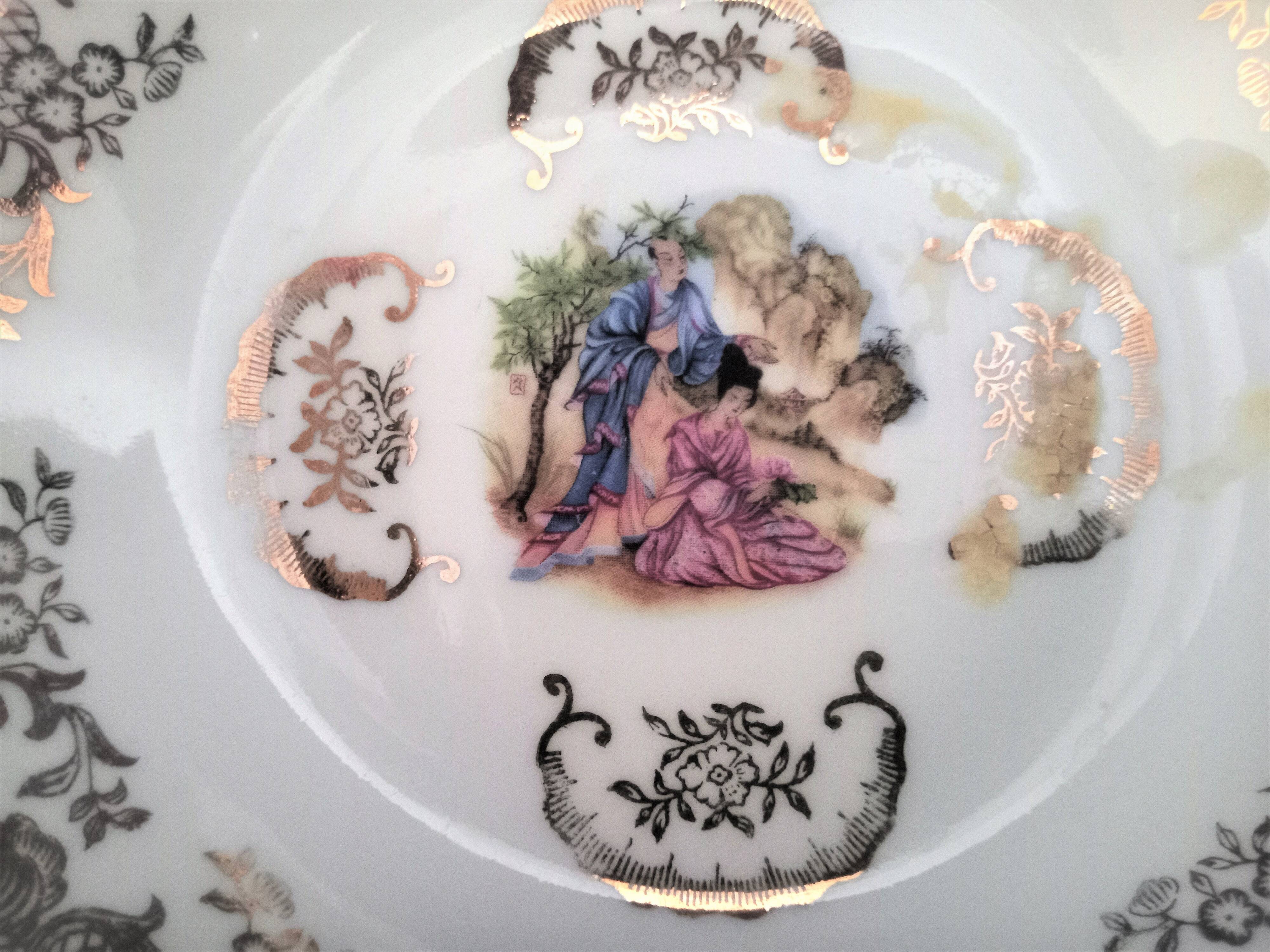 Set of 13 plates with Japanese motifs in real Limoges porcelain