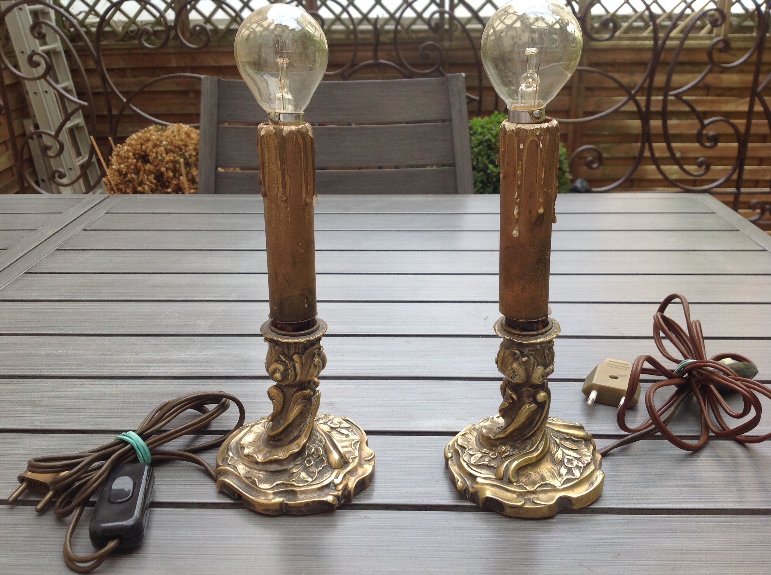 Pair of bronze bedside lamp, 19th