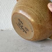 Earthenware bowl